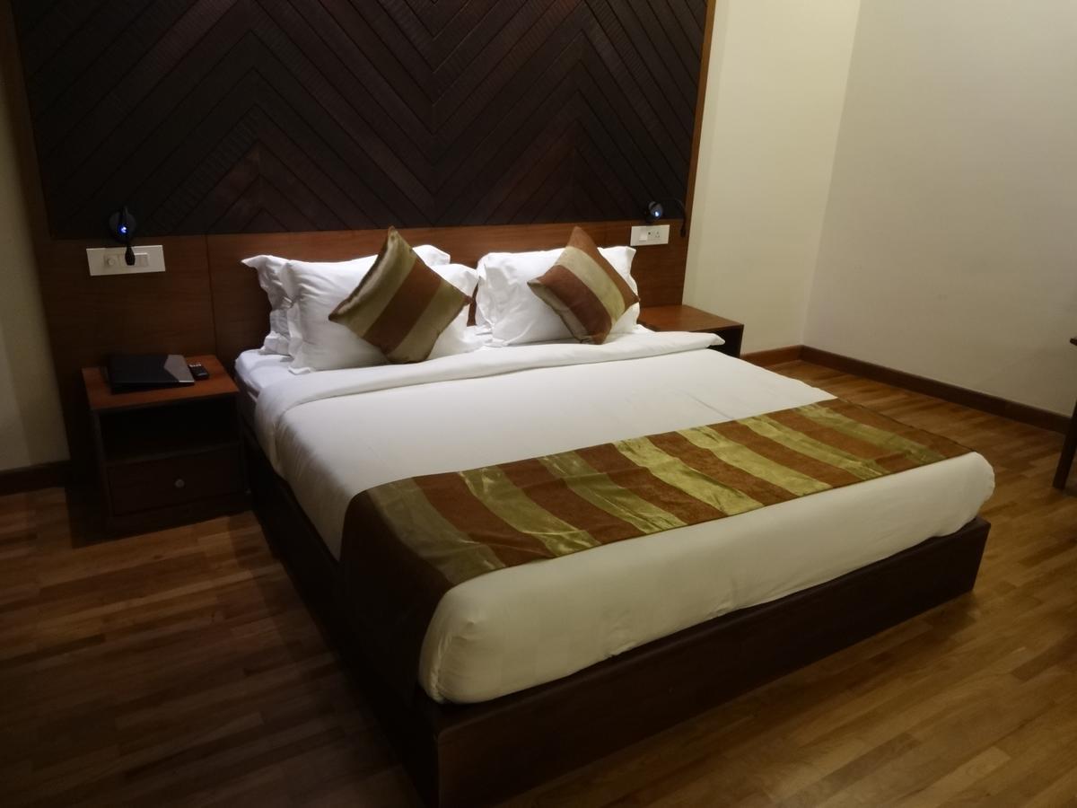 Woodies Bleisure Hotel Kozhikode Dış mekan fotoğraf
